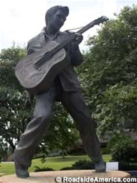 Statue of Elvis, Memphis, Tennessee