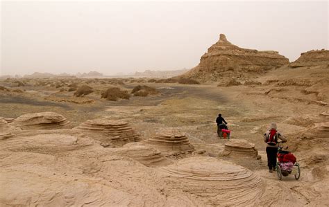 2010 Crossing the dry bed of Lop Nur Lake | Шаг в сторону