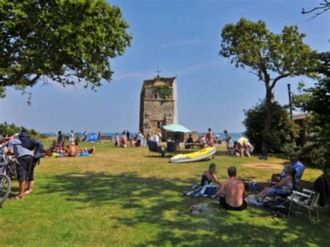 Isle of Wight cycling vacation, England | Responsible Travel