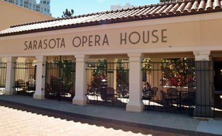 The Sarasota Entertainment scene: where to go and what to see.