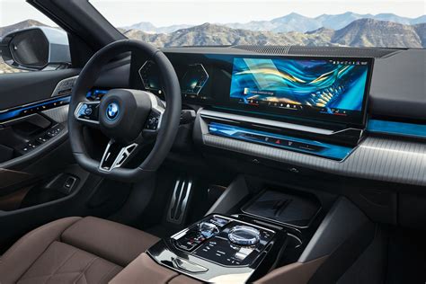 新型BMW 5シリーズ登場！──GQ新着カー | GQ JAPAN