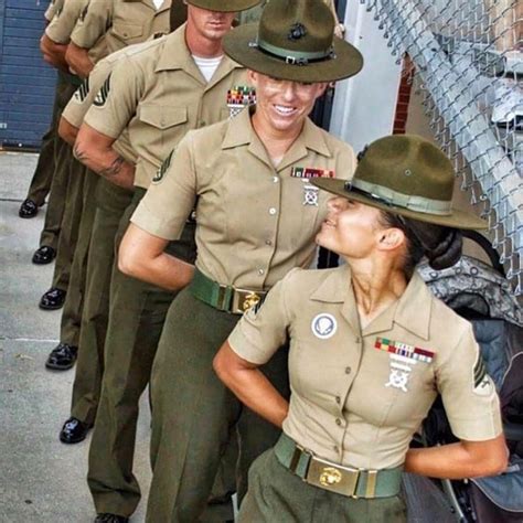 Pin by Lora Sinko on marines | Female marines, Military women, Female soldier