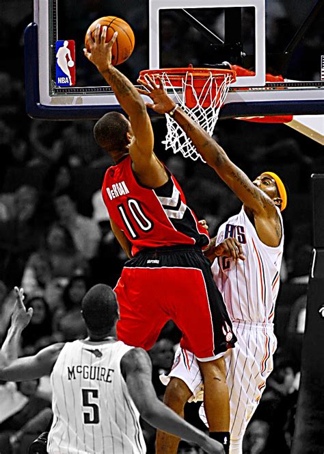 DeMar DeRozan Dunk by rhurst on DeviantArt