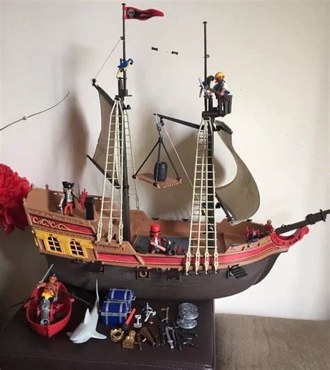 Playmobil Pirate Ship (5135) Plus Lots Of Accessories With Rare rowing ...