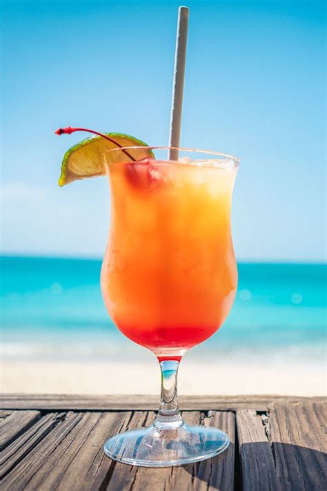 Beach Cocktails, Cocktail Drinks, Summer Drinks, Summer Fun, Drinks Alcohol Recipes, Alcoholic ...