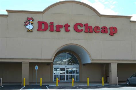 Dirt Cheap discount retailer enters Houston market - Houston Chronicle