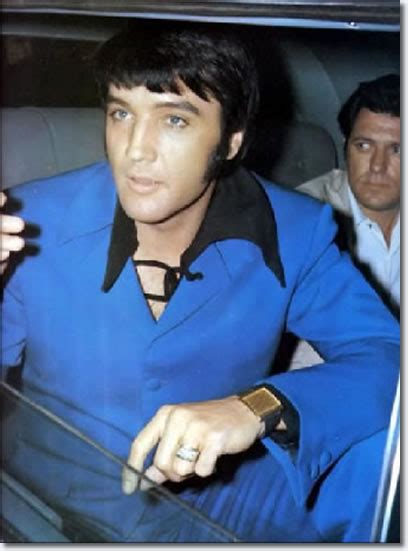 Photos - Elvis Presley In Concert 1969