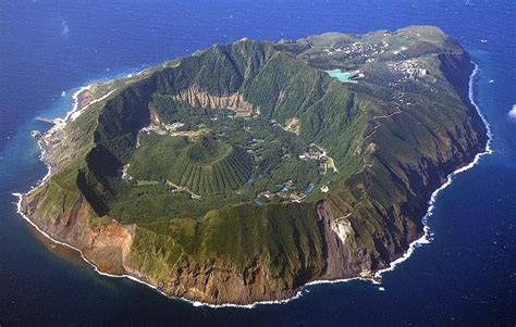 Aogashima - one of the most isolated islands in Japan - Anmeldelse af ...