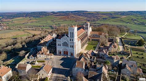 La Basilique de Vézelay dévoilée • macommune.info