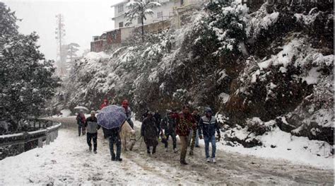 Shimla experiences season’s first snowfall | India News - The Indian Express