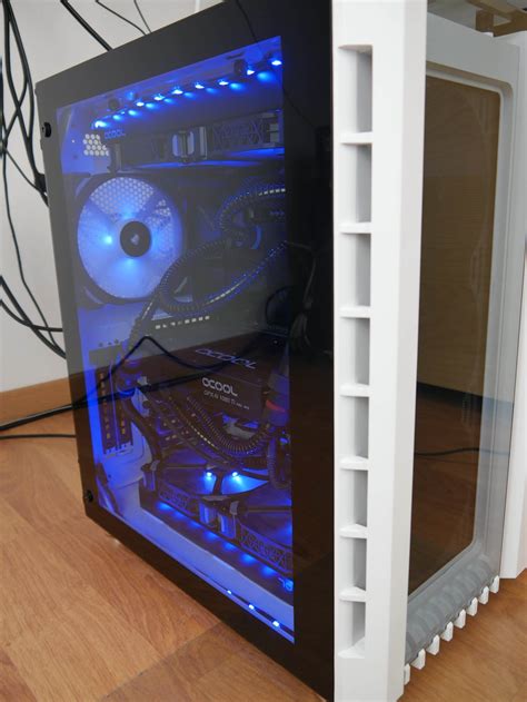 What's Really Going In? The Corsair Crystal Series 680X RGB Case Reviewed