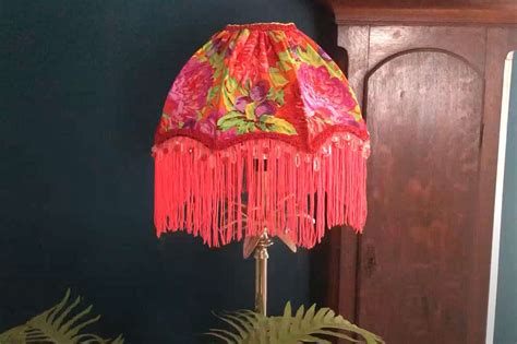 15 Ways to Refurbish or DIY a Lampshade