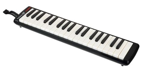 The 5 Best Melodicas for Beginners (2023) - Musician Wave