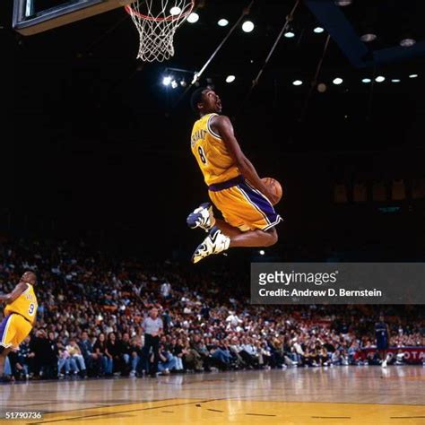 2,083 Kobe Bryant Dunk Stock Photos, High-Res Pictures, and Images ...