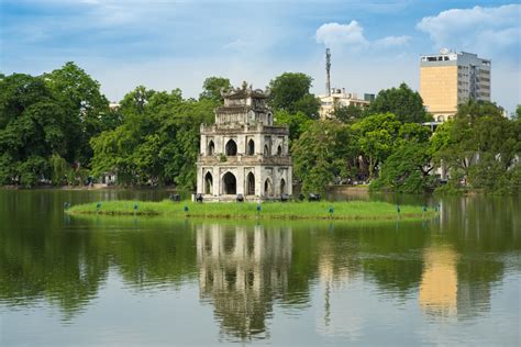 Hoan Kiem lake