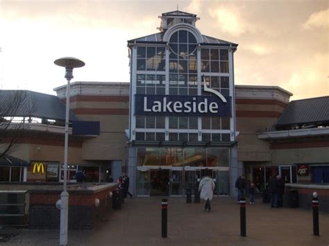 Lakeside shopping mall west Thurrock way, west Thurrock RM20 2ZP, England - Picture of Lakeside ...