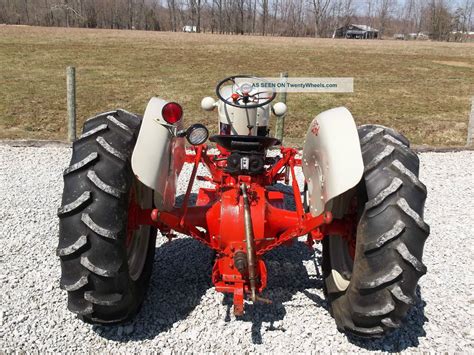 Ford 800 Tractor - Restored