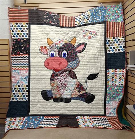 Happy Cow Quilt | Farm animal quilt, Farm quilt, Quilt patterns