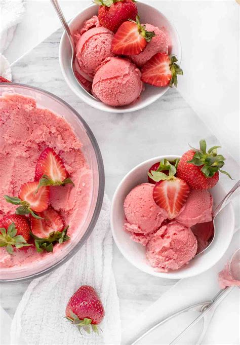 The Best and Easiest Strawberry Gelato Recipe - Chef Dennis