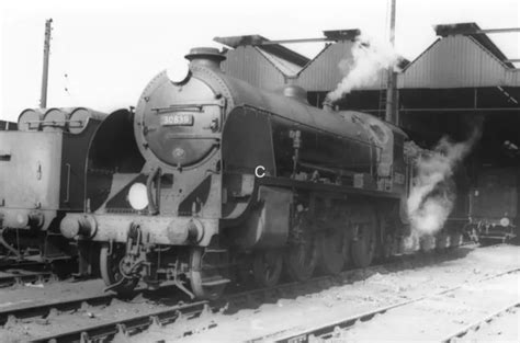 BRITISH RAILWAY B.R Photograph - Steam Loco 30839 At Salisbury 08/06/1963 £2.25 - PicClick UK