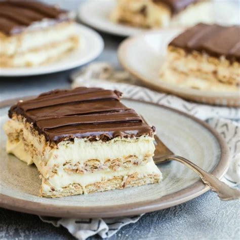 Easy Chocolate Eclair Cake - Culinary Hill