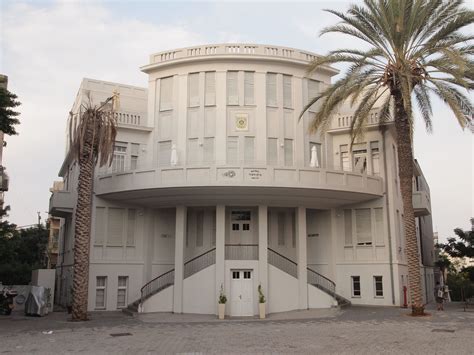 Gallery of Architecture City Guide: Tel Aviv - 10