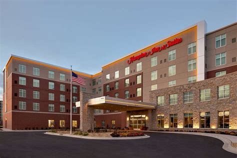 HAMPTON INN & SUITES ROSEMONT CHICAGO O'HARE $146 ($̶1̶6̶5̶) - Updated 2022 Prices & Hotel ...