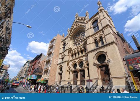 New York City Synagogue editorial photo. Image of city - 19428326