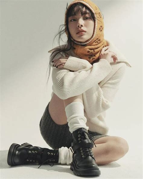 No:ze for Dazed Korea : noze | Fashion poses, Fashion, 2000s japanese ...