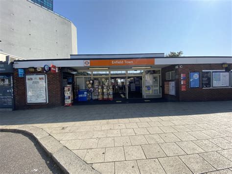 Enfield Town Station - MPG