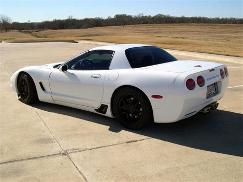 Speedway White 2002 Chevrolet Corvette