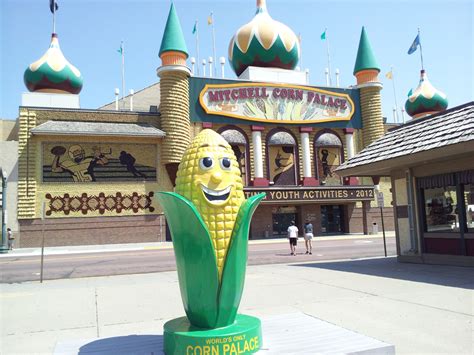 Corn Palace Mitchell South Dakota | Roadside attractions, Places of interest, Places to visit