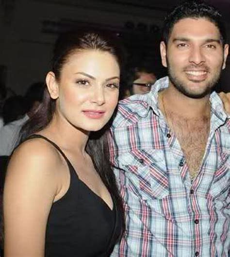 sports: Yuvraj singh girlfriends 2012