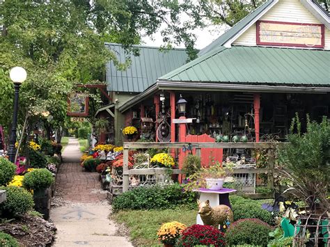 Nashville, Indiana Is a Cozy Fall Retreat That's Only Two Hours Away | Cincinnati Refined