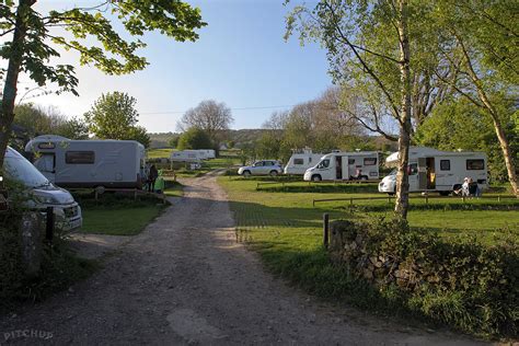 Dale Farm Rural Campsite, Bakewell - Pitchup®