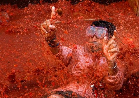 Photos: Spain’s La Tomatina festival returns after pandemic pause ...