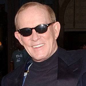 Tom Smothers - Trivia, Family, Bio | Famous Birthdays