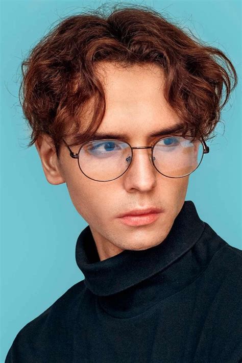 Wavy Hair Middle Part | eBoy Haircut Inspiration