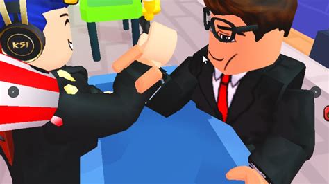 I FINALLY Played ARM WRESTLING SIMULATOR! (Roblox) - YouTube