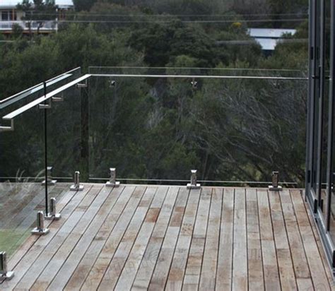 Deck Glass Railing with Clips - SSR18 – Spindle, Stairs & Railings