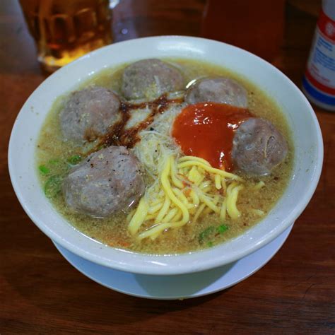 7 Rekomendasi Bakso Terenak di Jakarta yang Terkenal