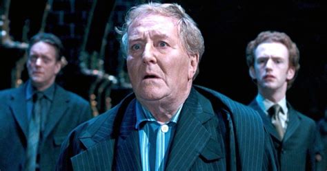 Robert Hardy, Harry Potter's Cornelius Fudge, Dies at 91