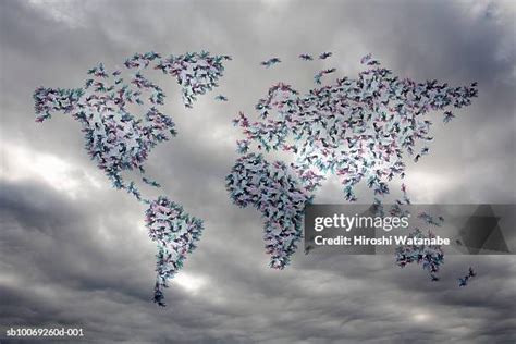 Weather Map Clouds Photos and Premium High Res Pictures - Getty Images