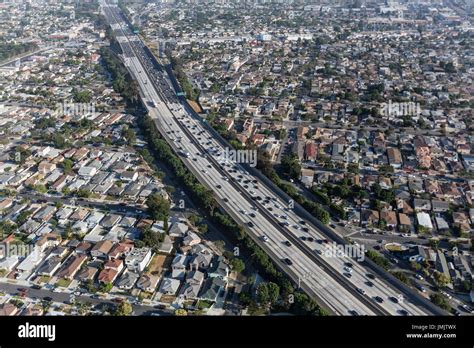 Aerial view of the San Diego 405 Freeway in Los Angeles County ...