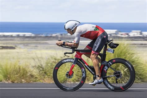 What makes a more aero bike helmet? - Triathlon Magazine Canada