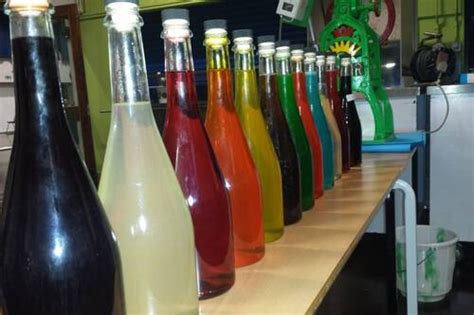 Food Grade Liquid Strawberry Ice Gola Flavors at Best Price in Mumbai | Pooja Malai Gola