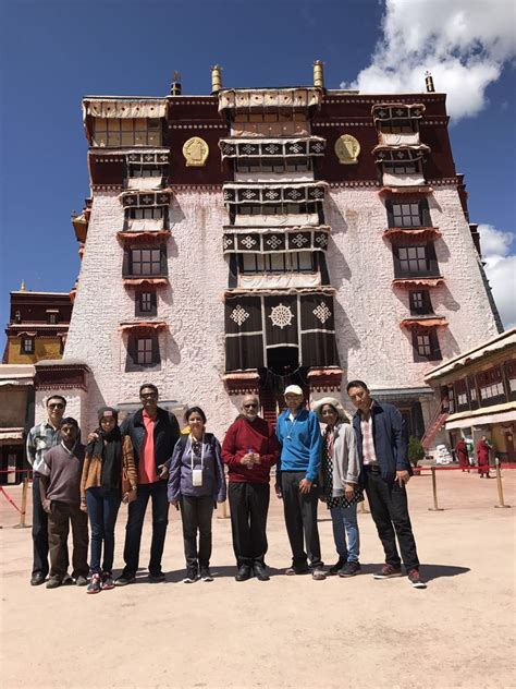 How to Visit a Monastery in Tibet - Explore Tibet