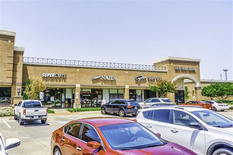 Valley Ranch Plaza - Levy Retail Group