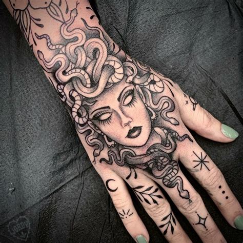 Discover more than 78 medusa realistic tattoo - in.cdgdbentre