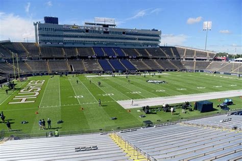 UConn football could have largest crowd in seven years for opener